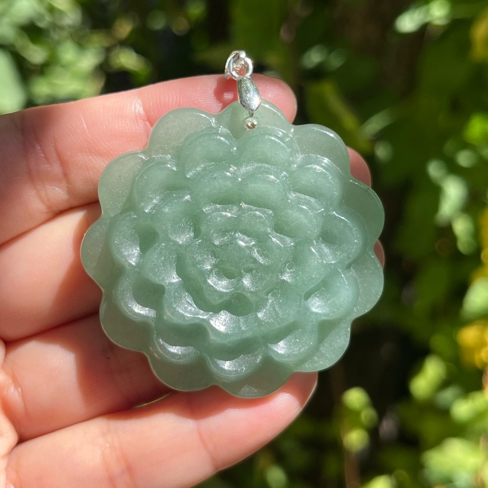 Sterling silver 925‎ stamped green jade flower pendant 1419
